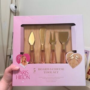 Paris Hilton Gold and Pink Cheese Tool Set